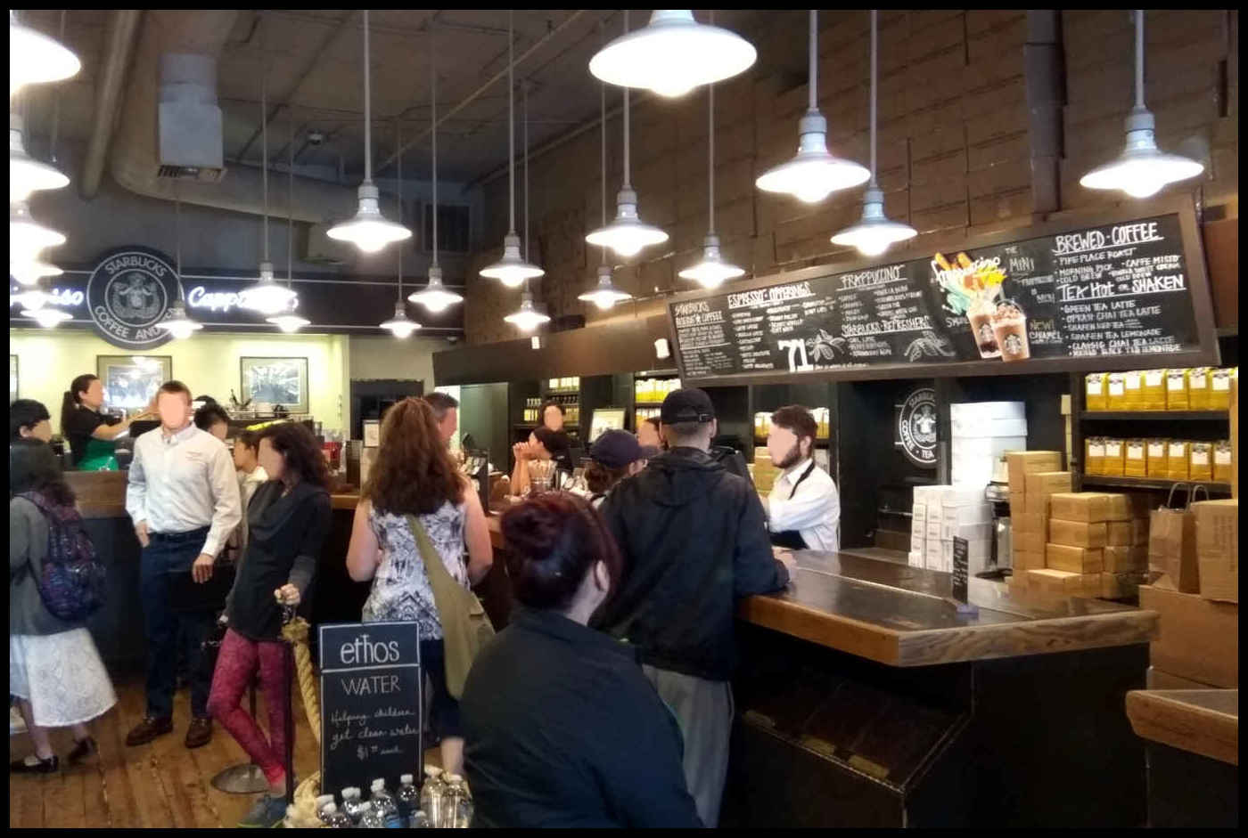Interior de Starbucks