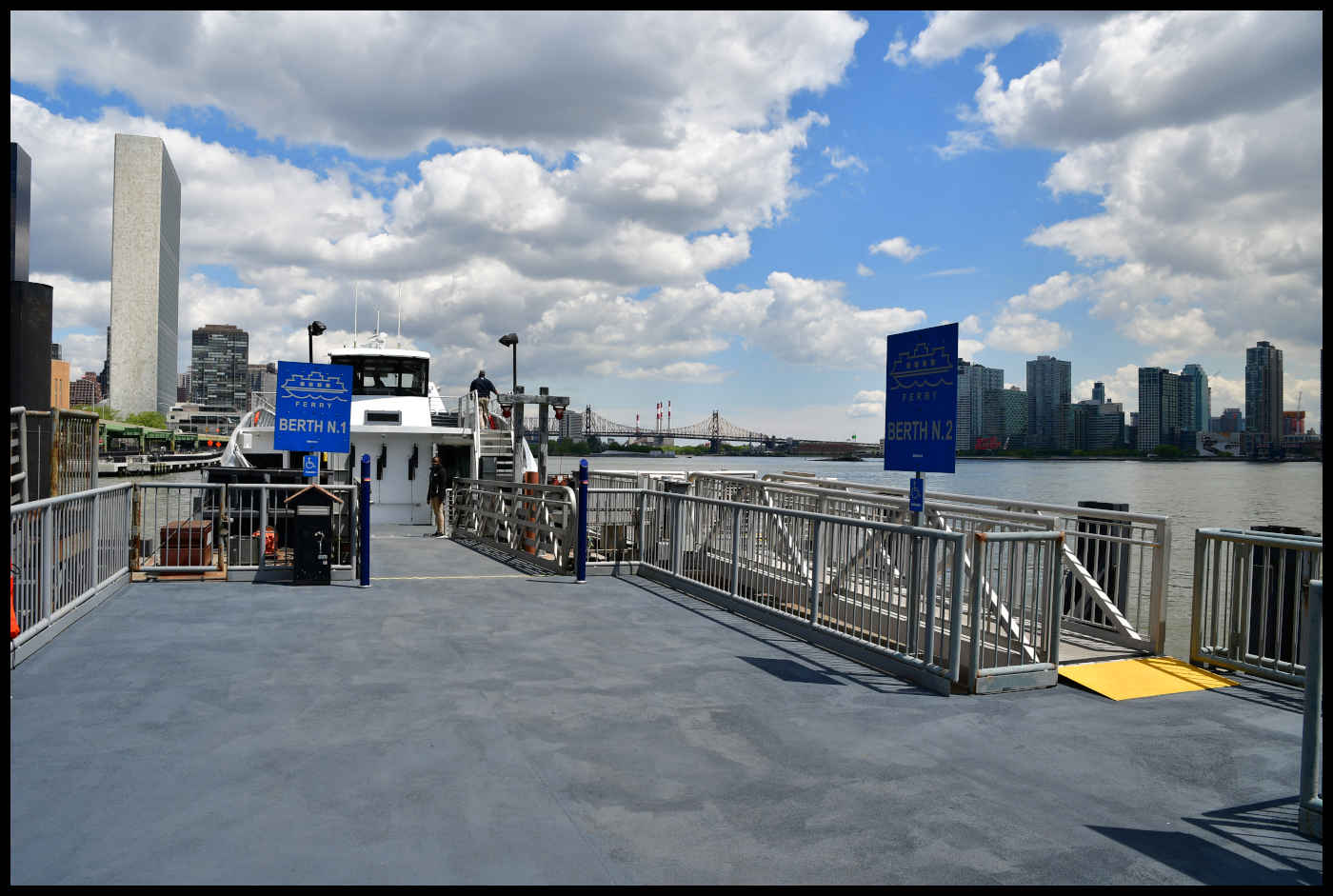 Ferry en New York Skysports