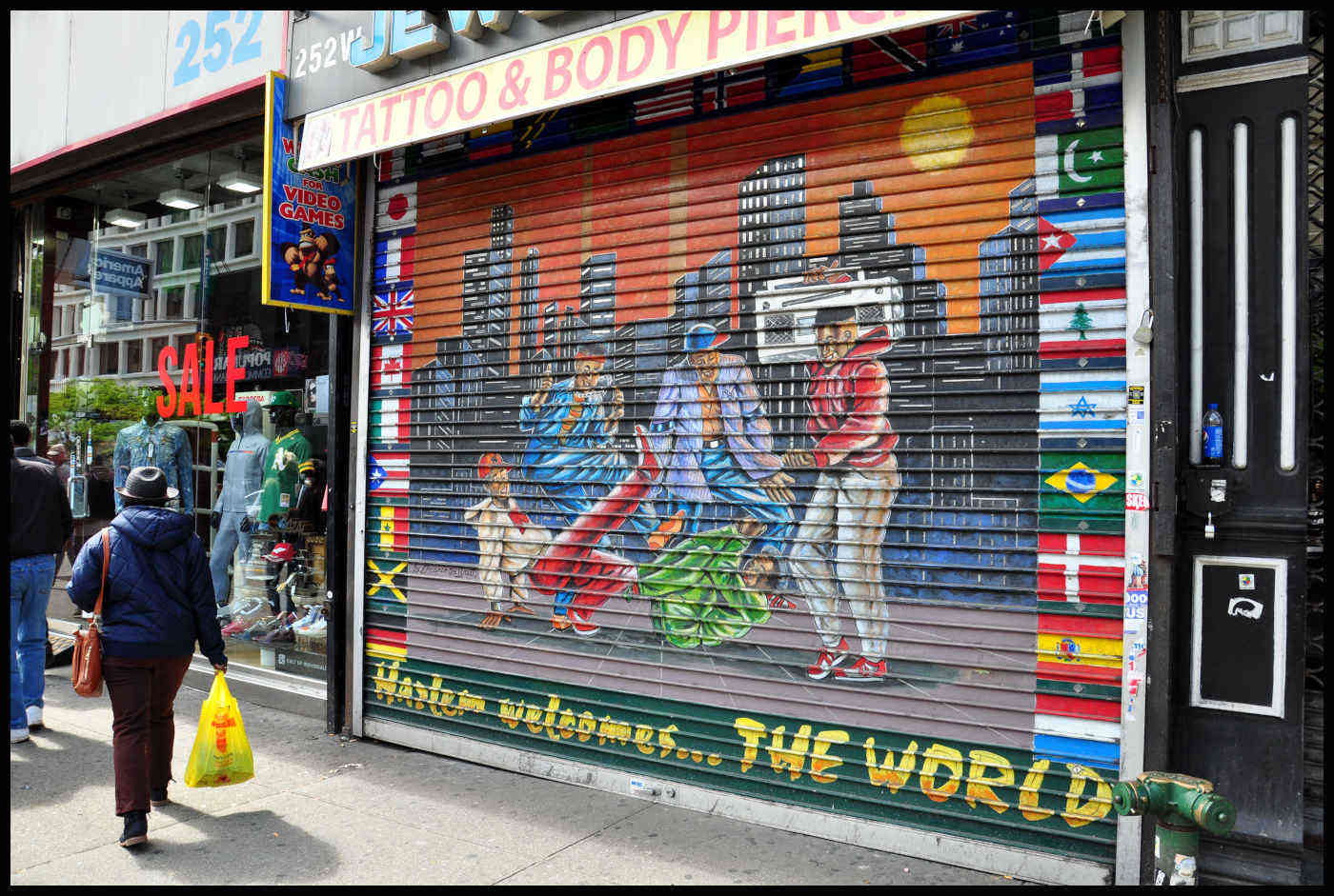 Mural Harlem welcomes... THE WORLD