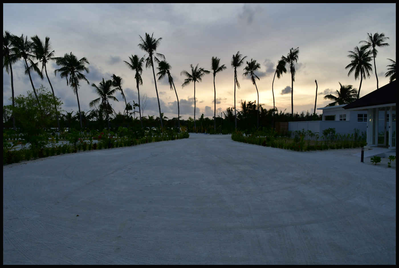 Atardecer en Olhuveli Beach & Spa Maldivas