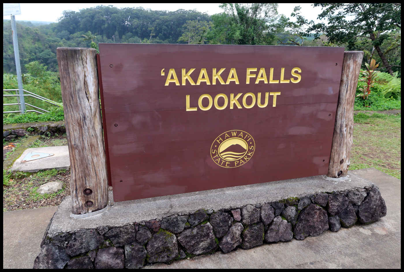 Información de 'Akaka Falls Lookout