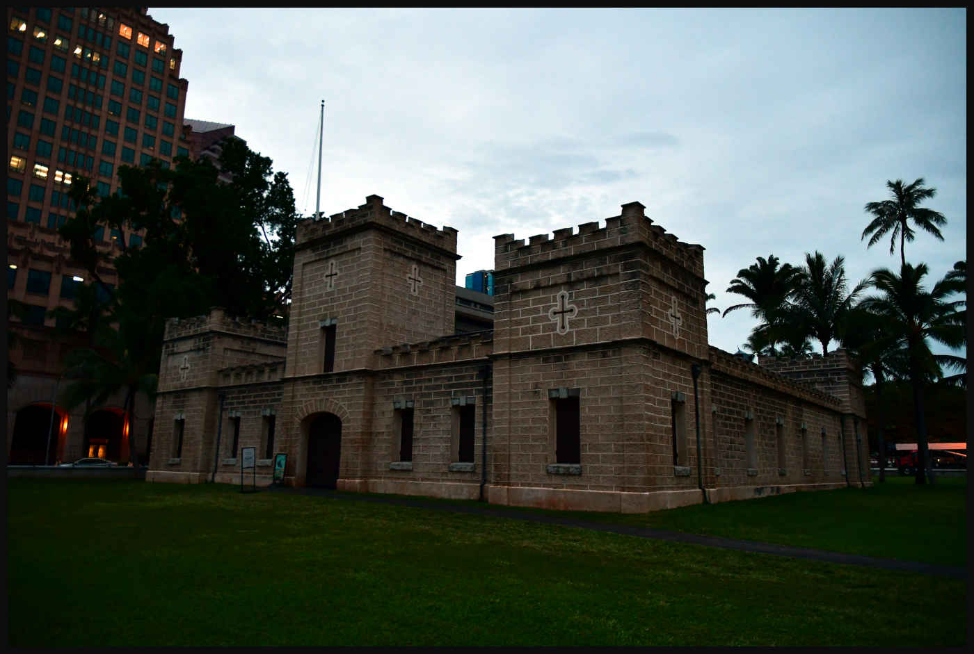 ʻIolani Barracks - Hale Koa