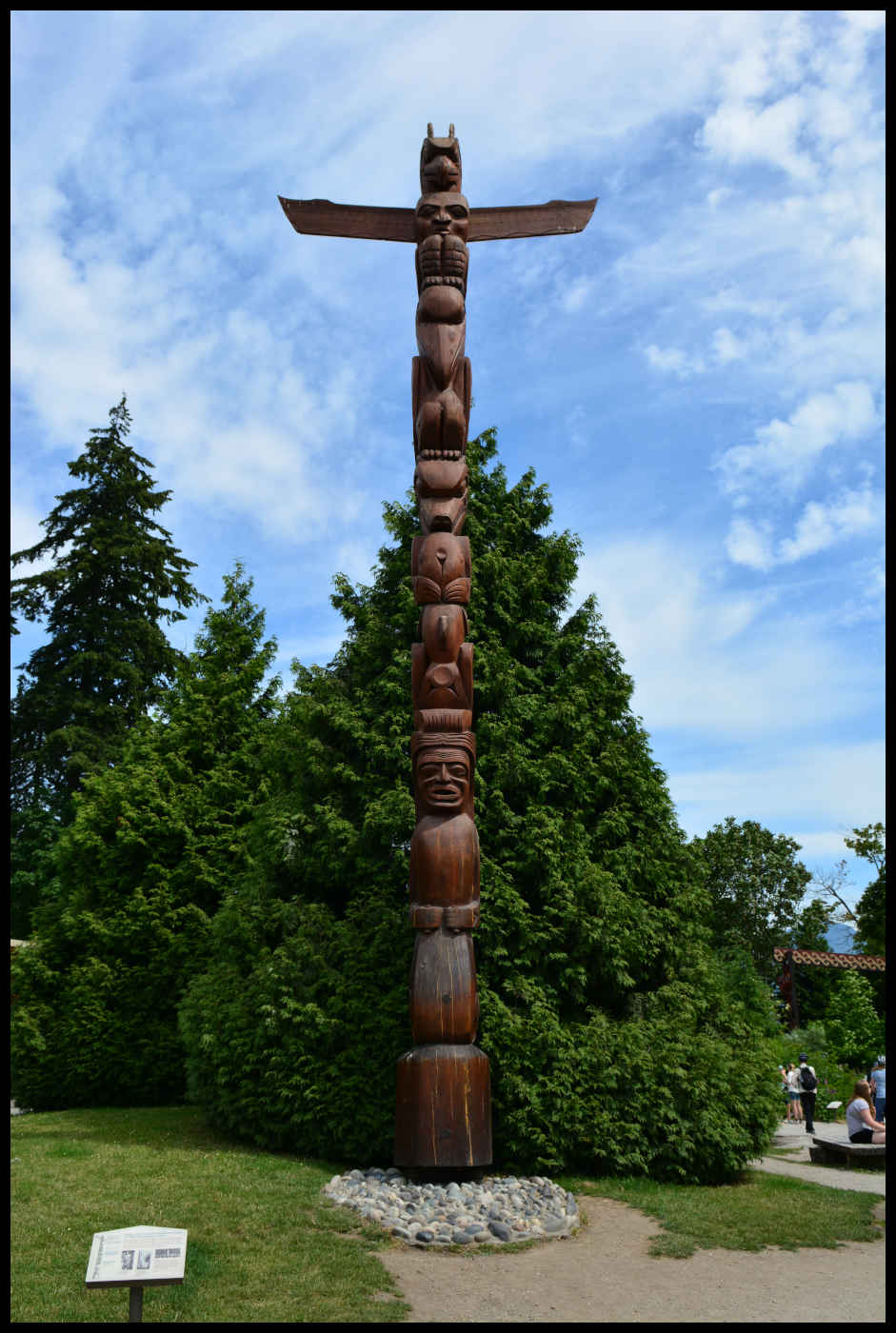 The Rose Cole Yelton Memorial Totem Pole